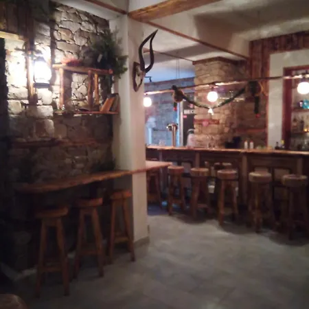 Hunting And Bar Bear Nook