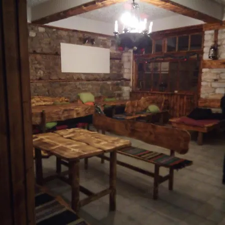 אכסניה Hunting And Bar Bear Nook *