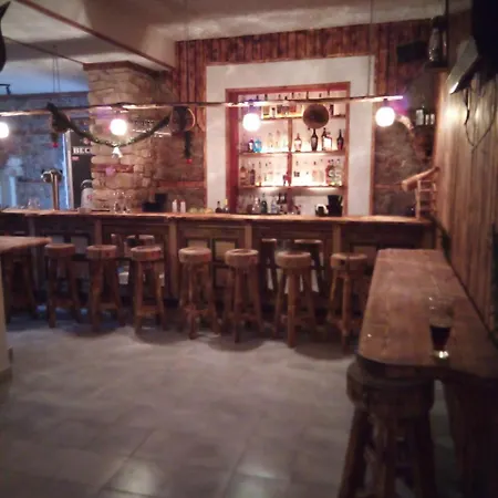 אכסניה Hunting And Bar Bear Nook *